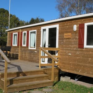 thumbnail: Exterior
