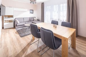 thumbnail: In-room dining