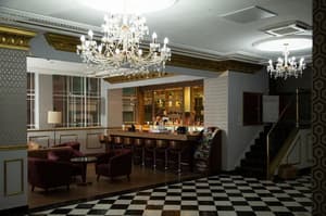thumbnail: Restaurant