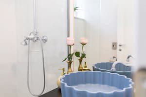 thumbnail: Bathroom shower