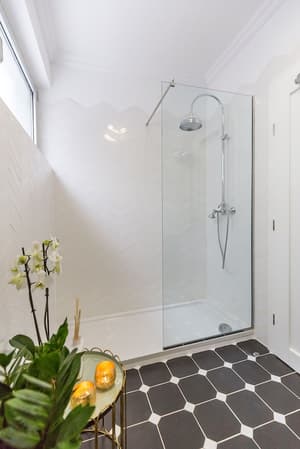 thumbnail: Bathroom shower
