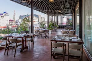 thumbnail: Restaurant