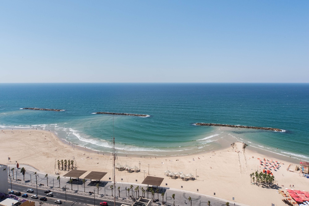 Beach/ocean view