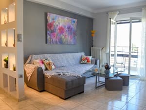 thumbnail: Living area