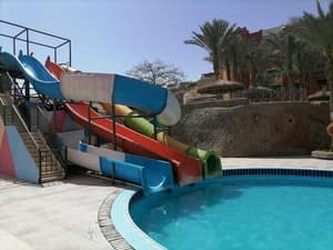 thumbnail: Aqua center