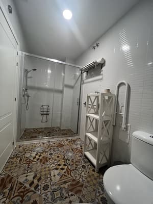 thumbnail: Bathroom
