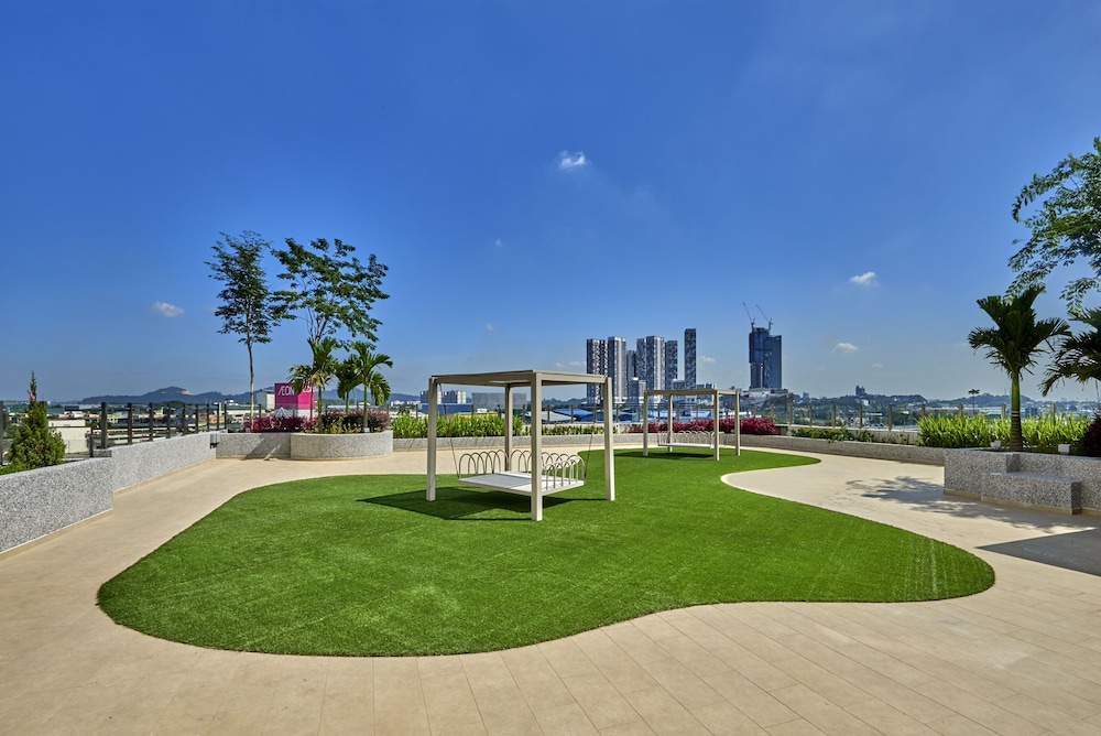 Sundeck