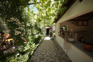 thumbnail: Garden