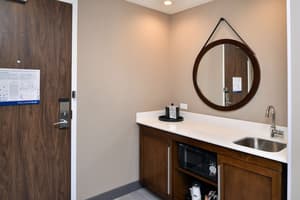 thumbnail: Minibar