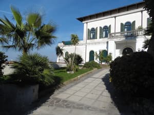 thumbnail: Exterior
