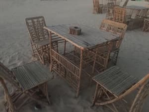 thumbnail: Bar (on property)