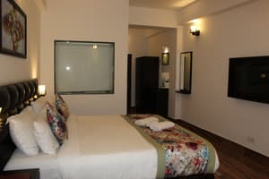 thumbnail: Room
