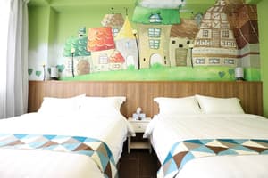 thumbnail: Room
