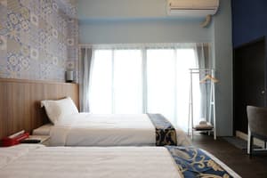 thumbnail: Room