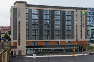 thumbnail: Exterior