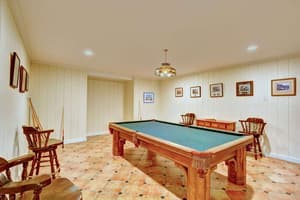 thumbnail: Billiards