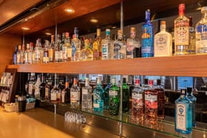 thumbnail: Bar (on property)