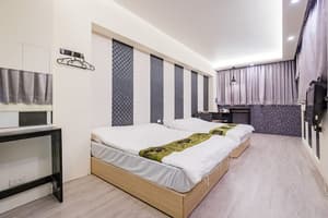 thumbnail: Room