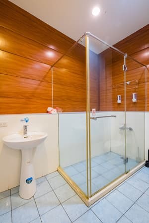 thumbnail: Bathroom
