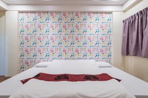 thumbnail: Room