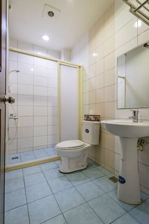 thumbnail: Bathroom