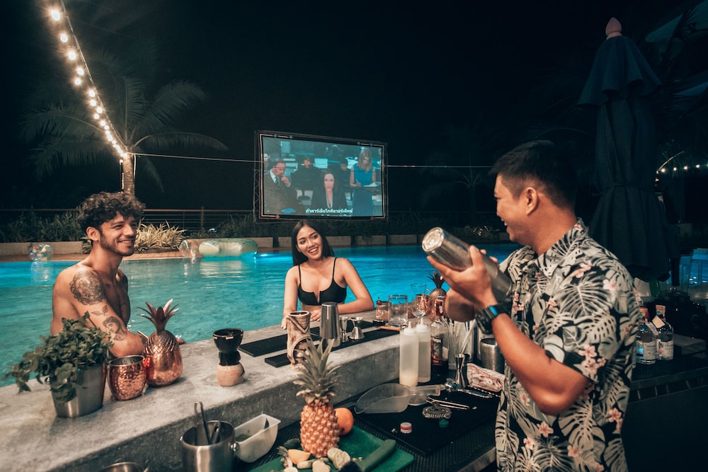 Poolside bar