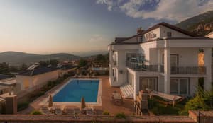 thumbnail: Outdoor pool