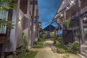 thumbnail: Exterior