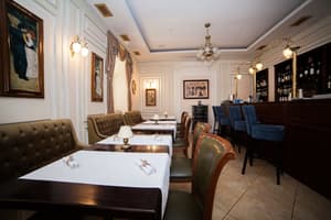 thumbnail: Bar (on property)