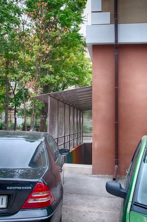 thumbnail: Exterior