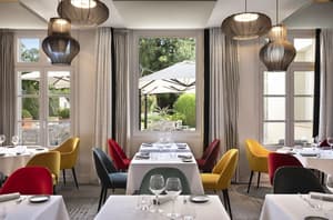 thumbnail: Restaurant