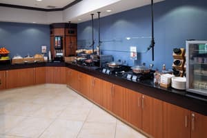 thumbnail: Bar (on property)