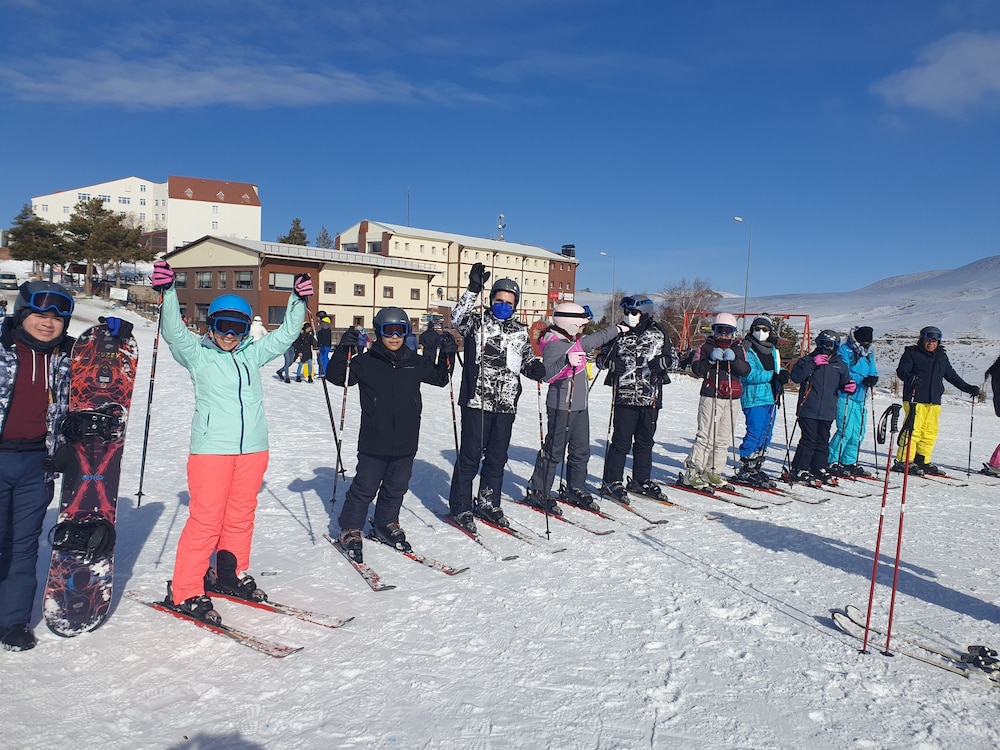 Snow and ski sports