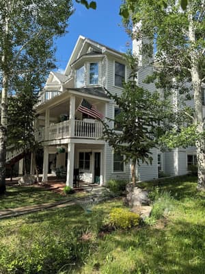 thumbnail: Front of property