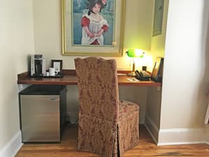 thumbnail: Interior detail
