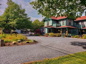 thumbnail: Exterior