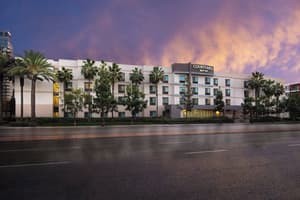 thumbnail: Exterior