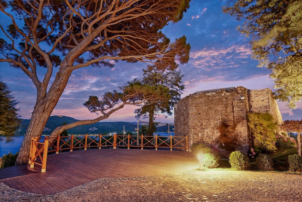 Outdoor banquet area