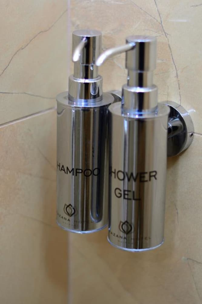 Bathroom amenities