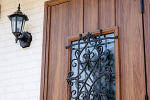 thumbnail: Exterior detail