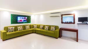 thumbnail: Reception