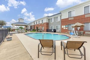 thumbnail: Outdoor pool
