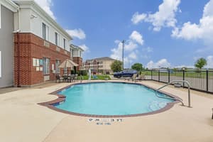 thumbnail: Outdoor pool