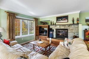 thumbnail: Living room