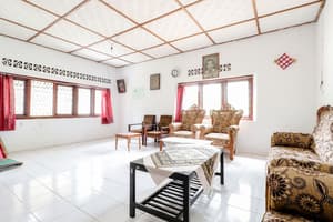 thumbnail: Interior