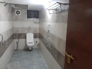 thumbnail: 421380533.jpg