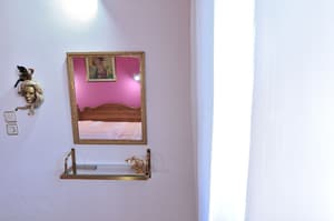 thumbnail: Interior detail