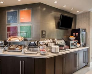 thumbnail: Breakfast area