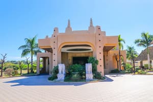 thumbnail: Front of property
