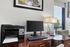 thumbnail: Business center